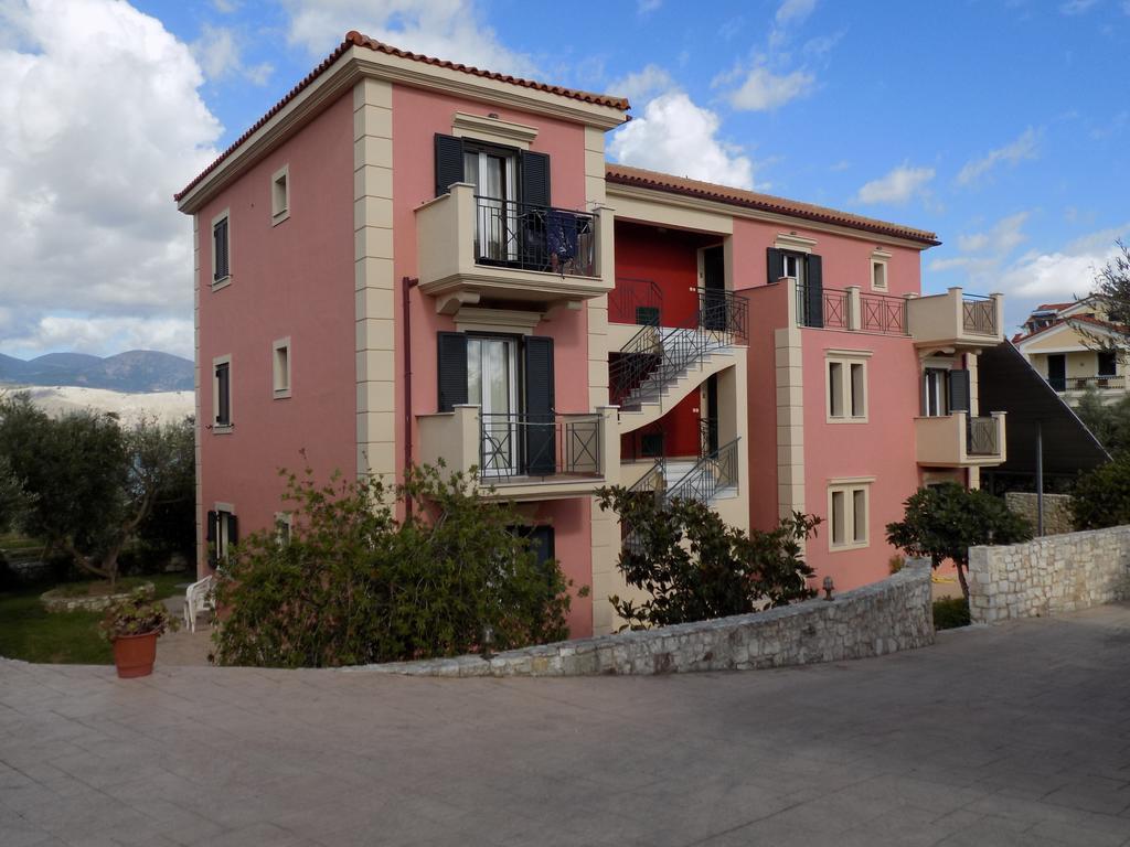 Kolona Apartments Lixouri Ngoại thất bức ảnh