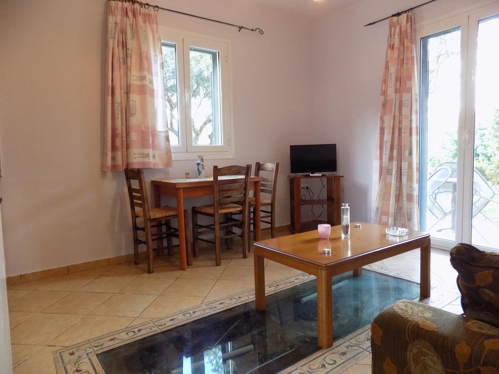 Kolona Apartments Lixouri Ngoại thất bức ảnh