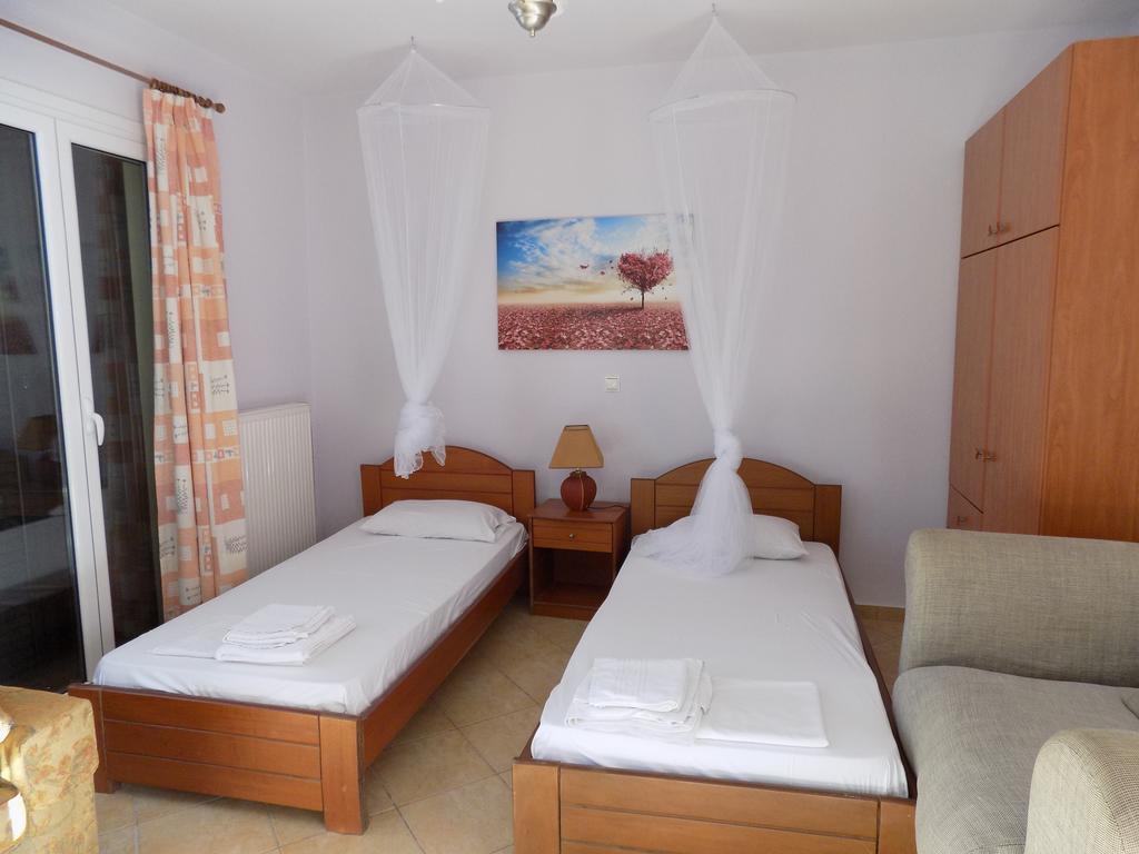 Kolona Apartments Lixouri Ngoại thất bức ảnh
